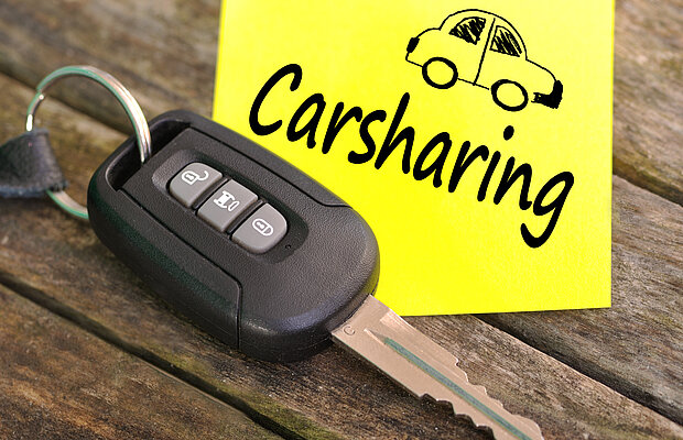 Schriftzug "Carsharing" mit Autoschlüssel | © Gerhard Seybert - Fotolia.com